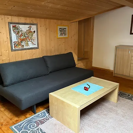 Casa Runs 7113 Camuns, Val Lumnezia * Uors