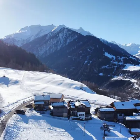 Casa Runs 7113 Camuns, Val Lumnezia Holiday home *