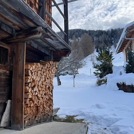 Holiday home Casa Runs 7113 Camuns, Val Lumnezia