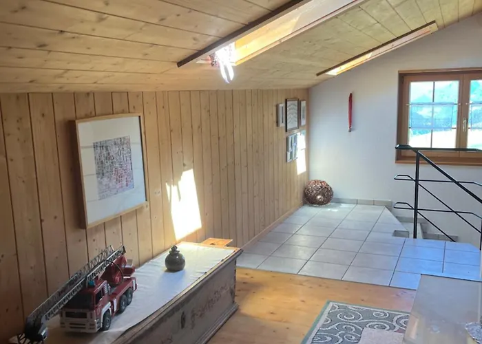 Casa Runs 7113 Camuns, Val Lumnezia Casa de Férias *