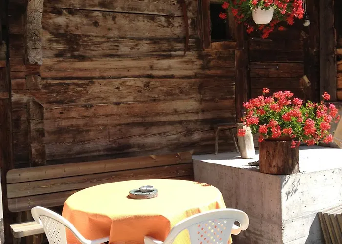 Tatil Evi Casa Runs 7113 Camuns, Val Lumnezia